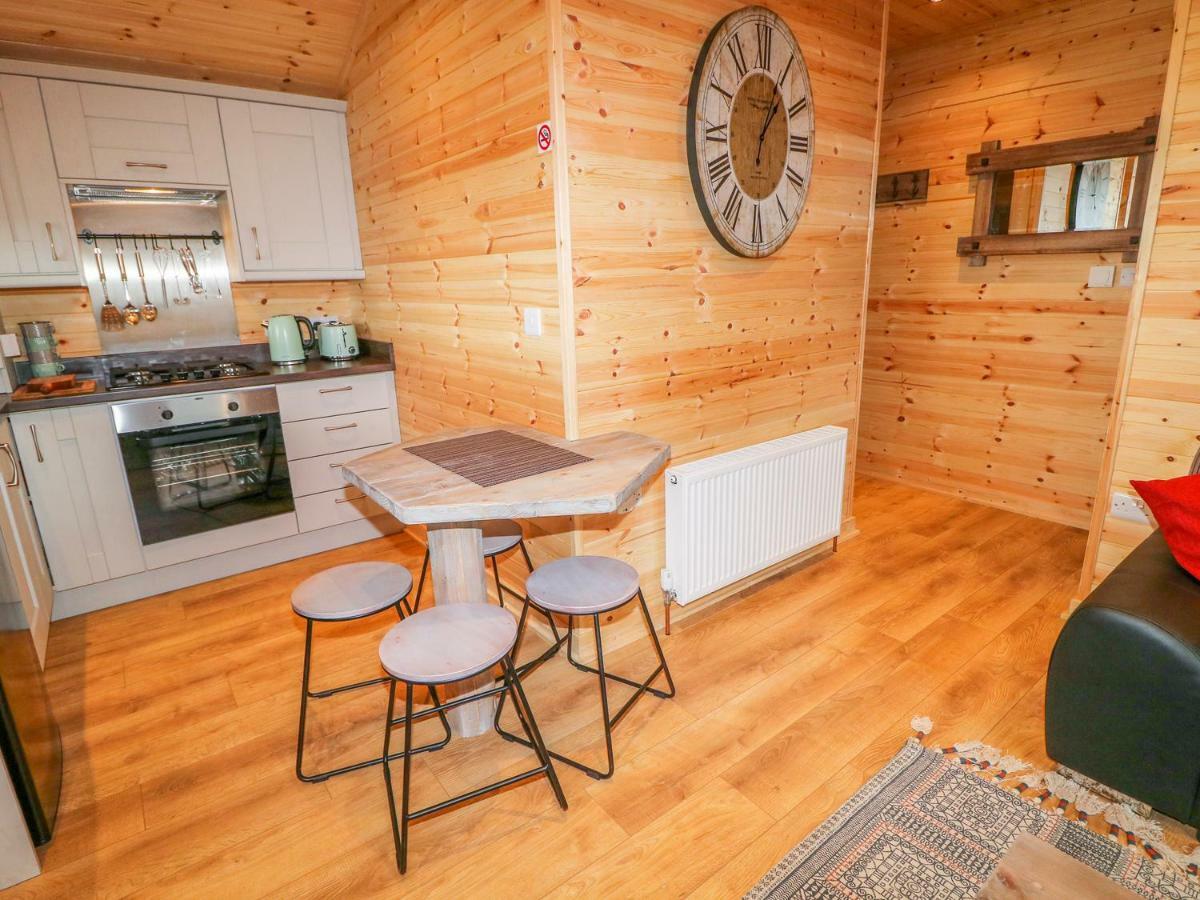 Alken Cabin Bushmills Exterior photo